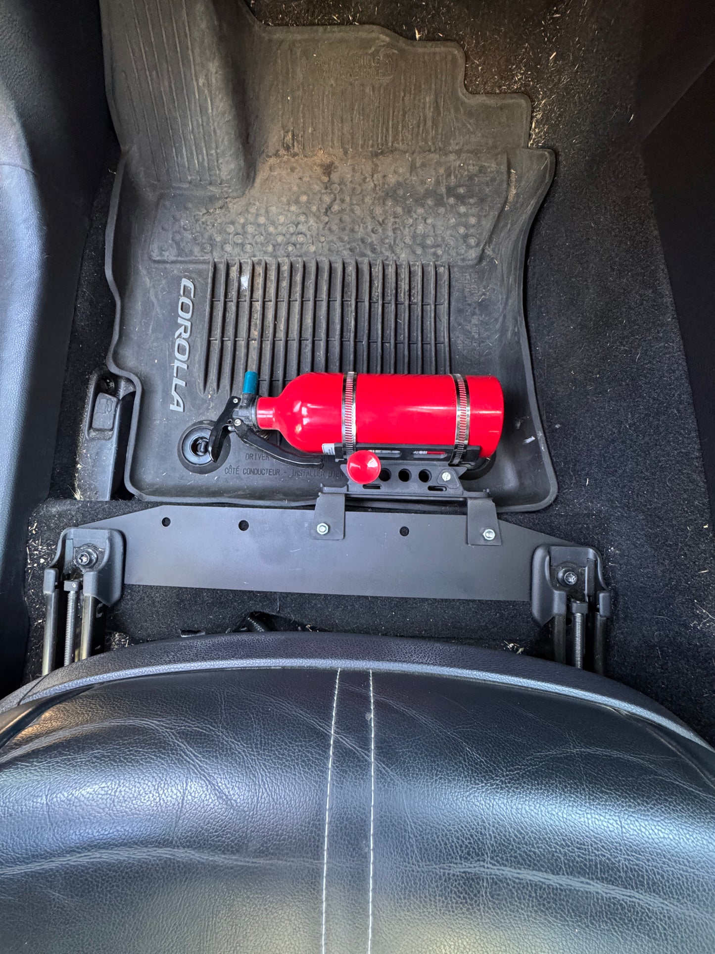 corolla 19-25 fire extinguisher mount