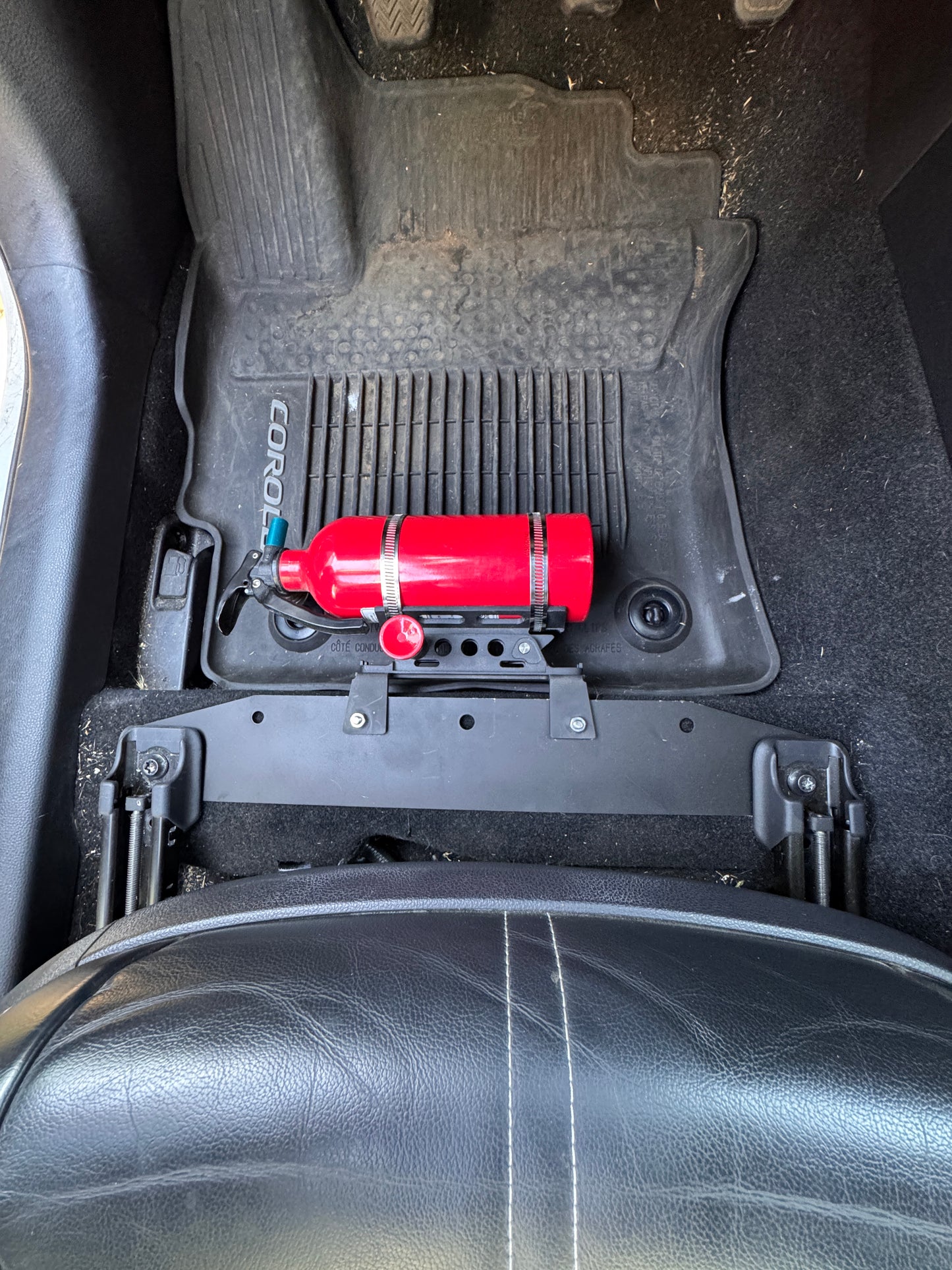 corolla 19-25 fire extinguisher mount