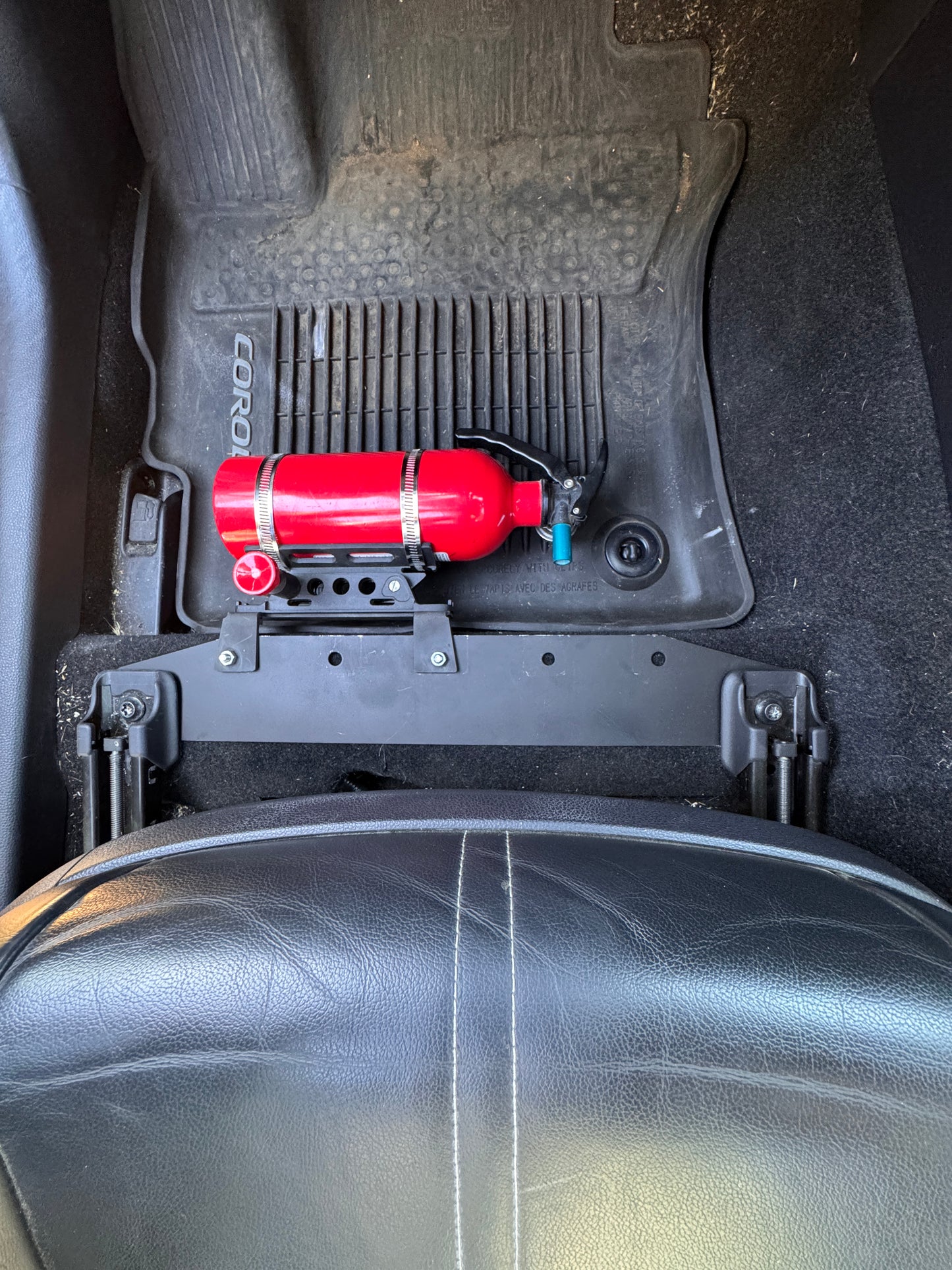 corolla 19-25 fire extinguisher mount